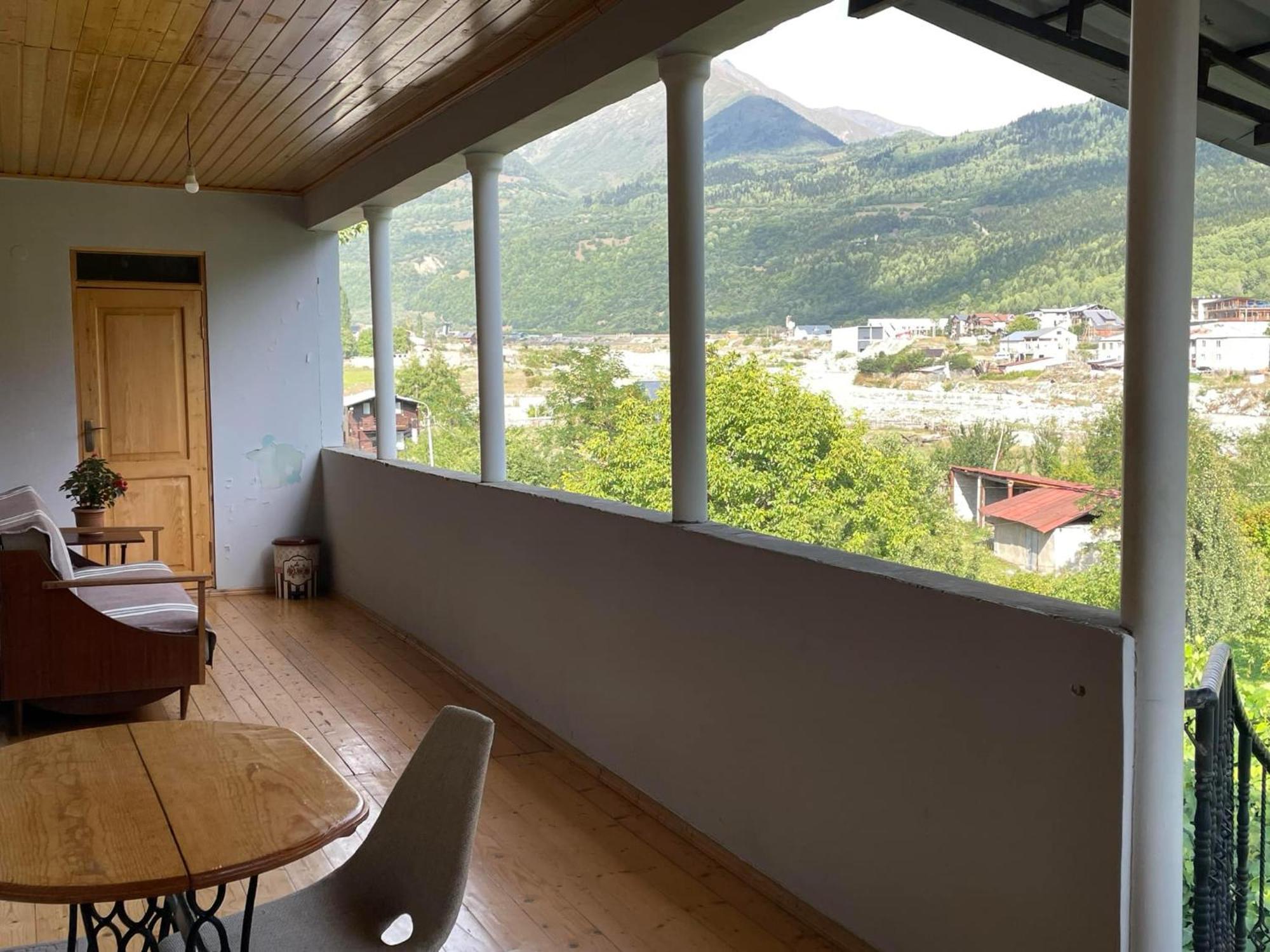 Guest House Nene Mestia Quarto foto